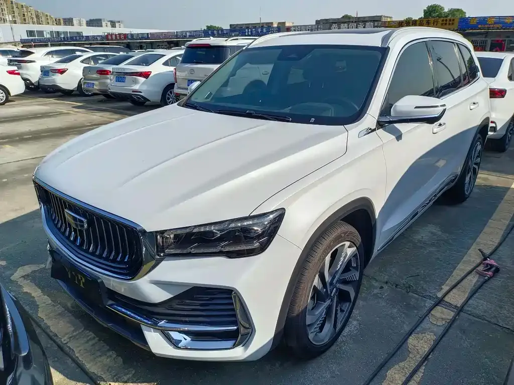 Geely Xingyue L — фото 1