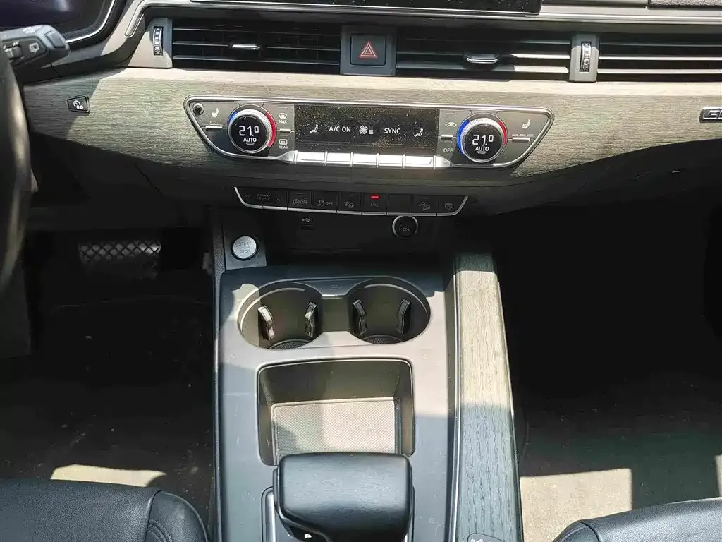Audi A4 (Import) — фото 3