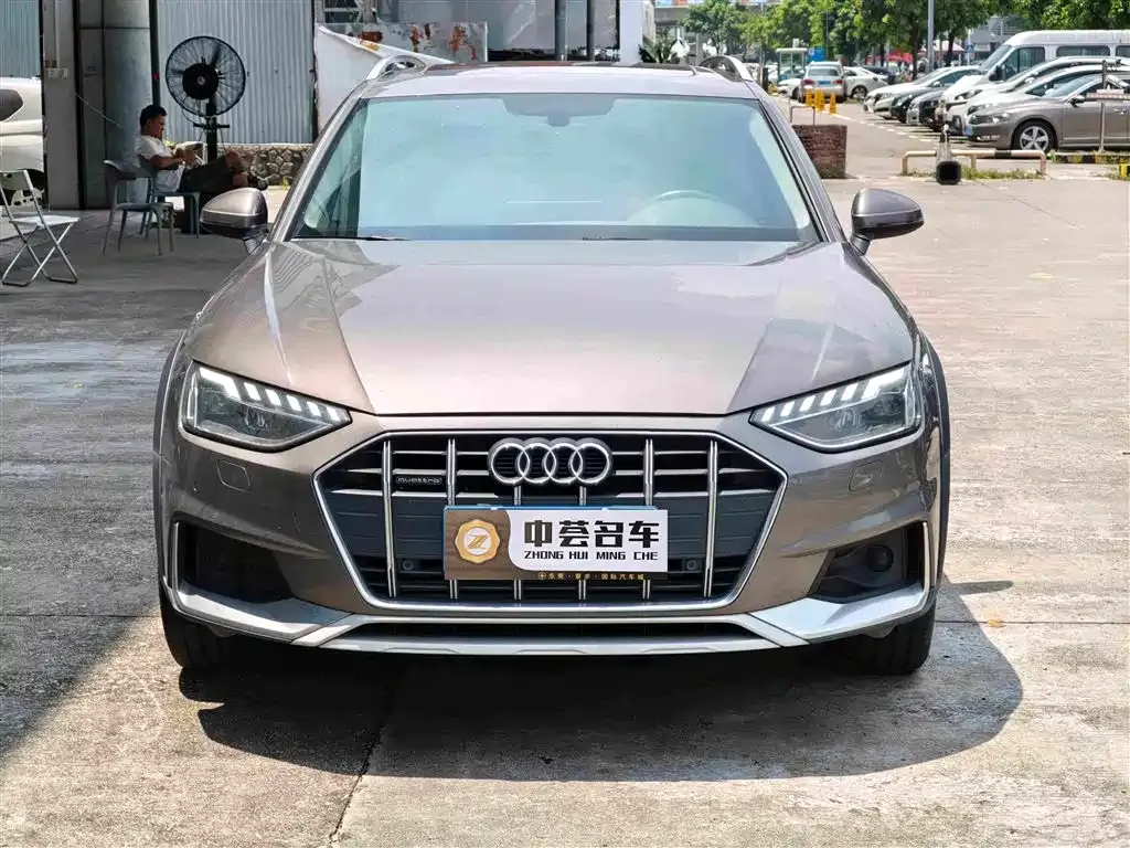 Audi A4 (Import) — фото 8