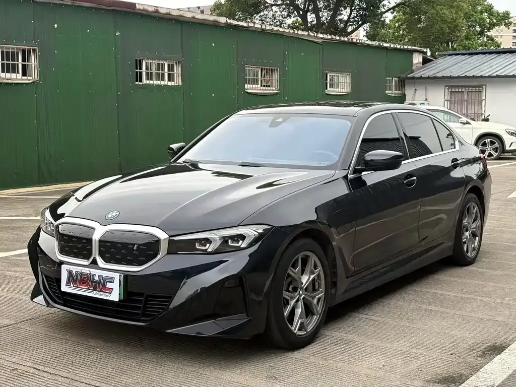 BMW i3 — фото 1