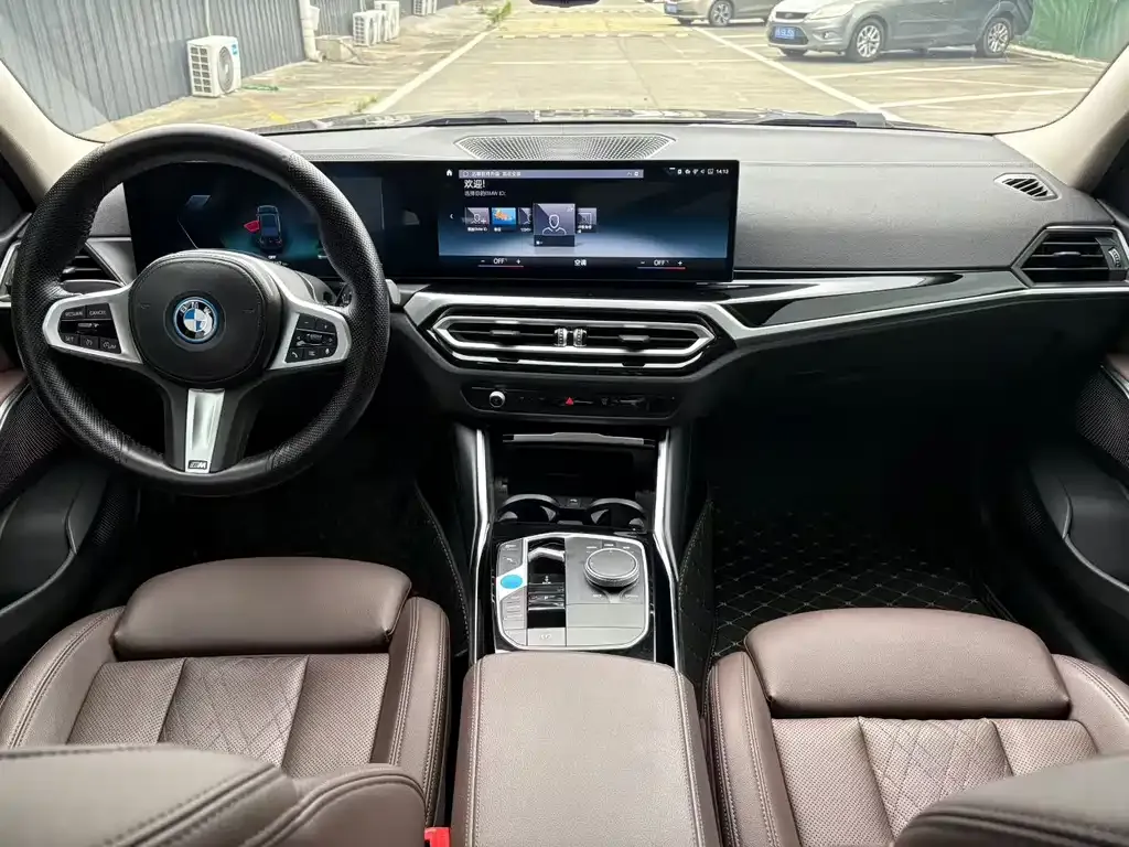 BMW i3 — фото 7