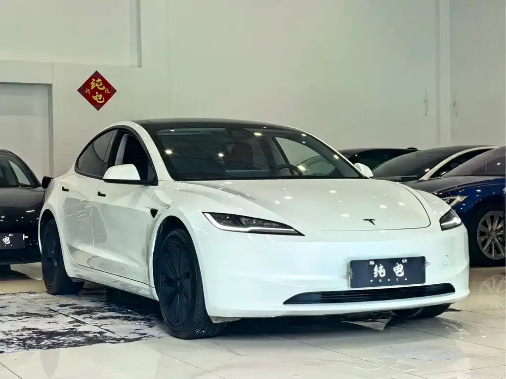 Tesla Model 3 — фото 5