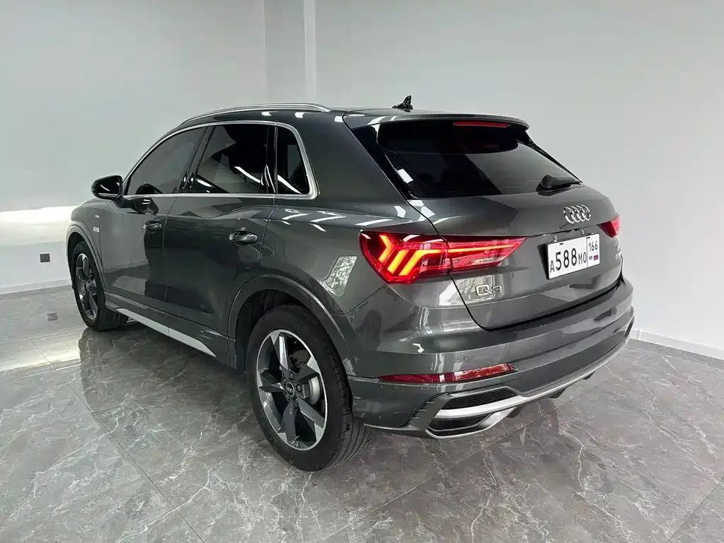 Audi Q3 — фото 9