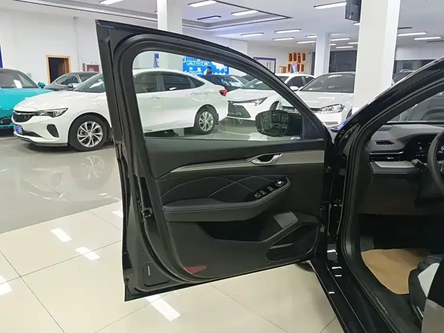 Geely Xingrui — фото 9
