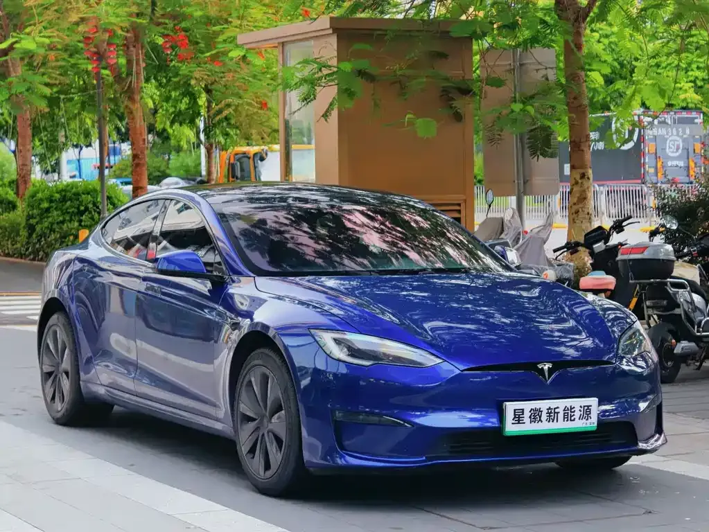 Tesla Model S — фото 7