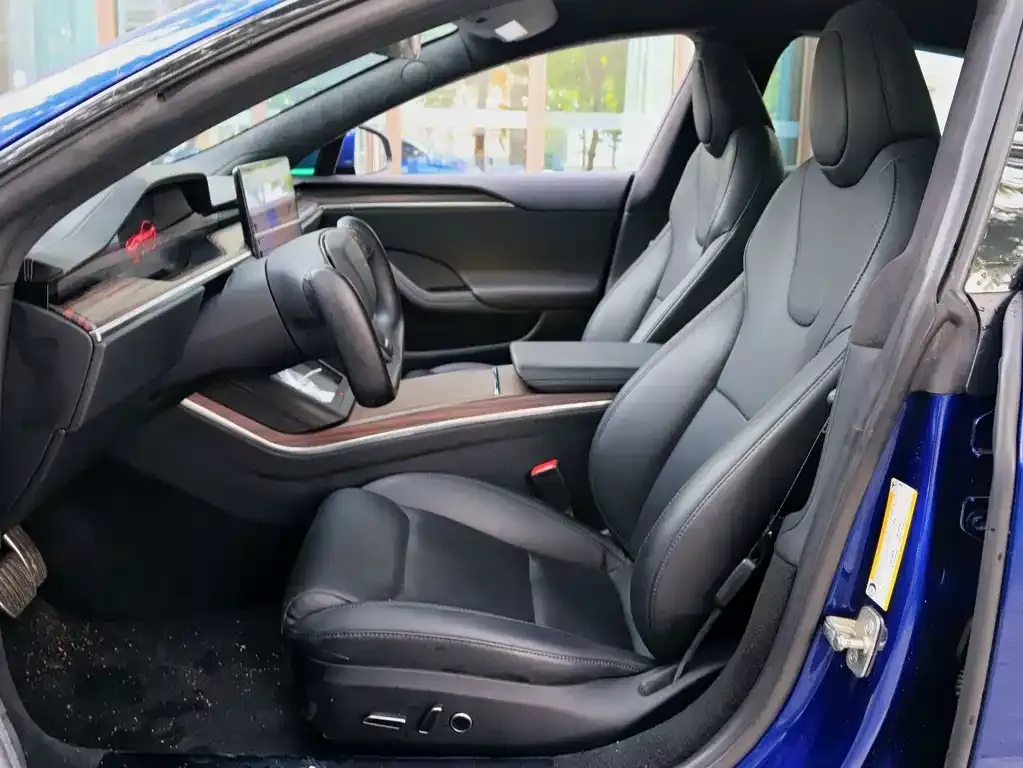 Tesla Model S — фото 4