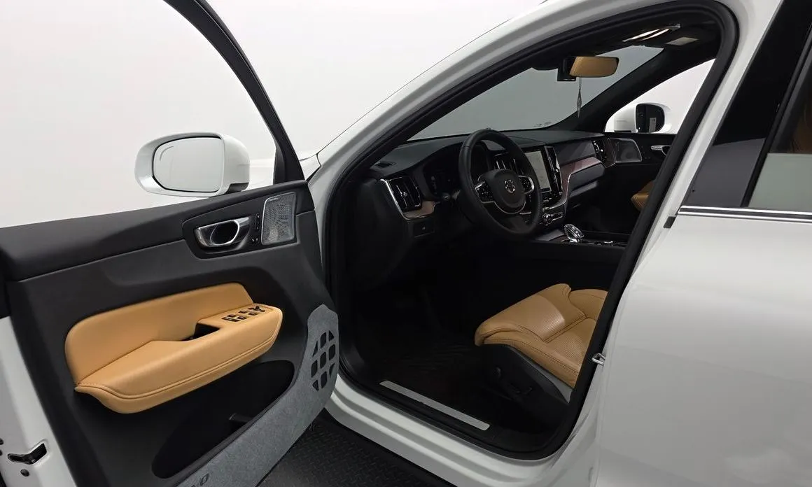 Volvo XC60 2025 из KR, фото 10