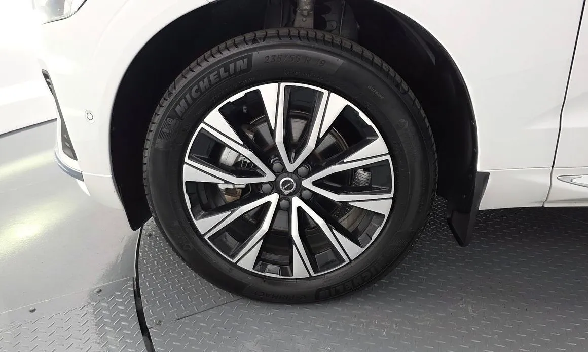 Volvo XC60 2025 из KR, фото 6