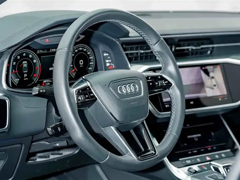 Audi A6L — фото 6
