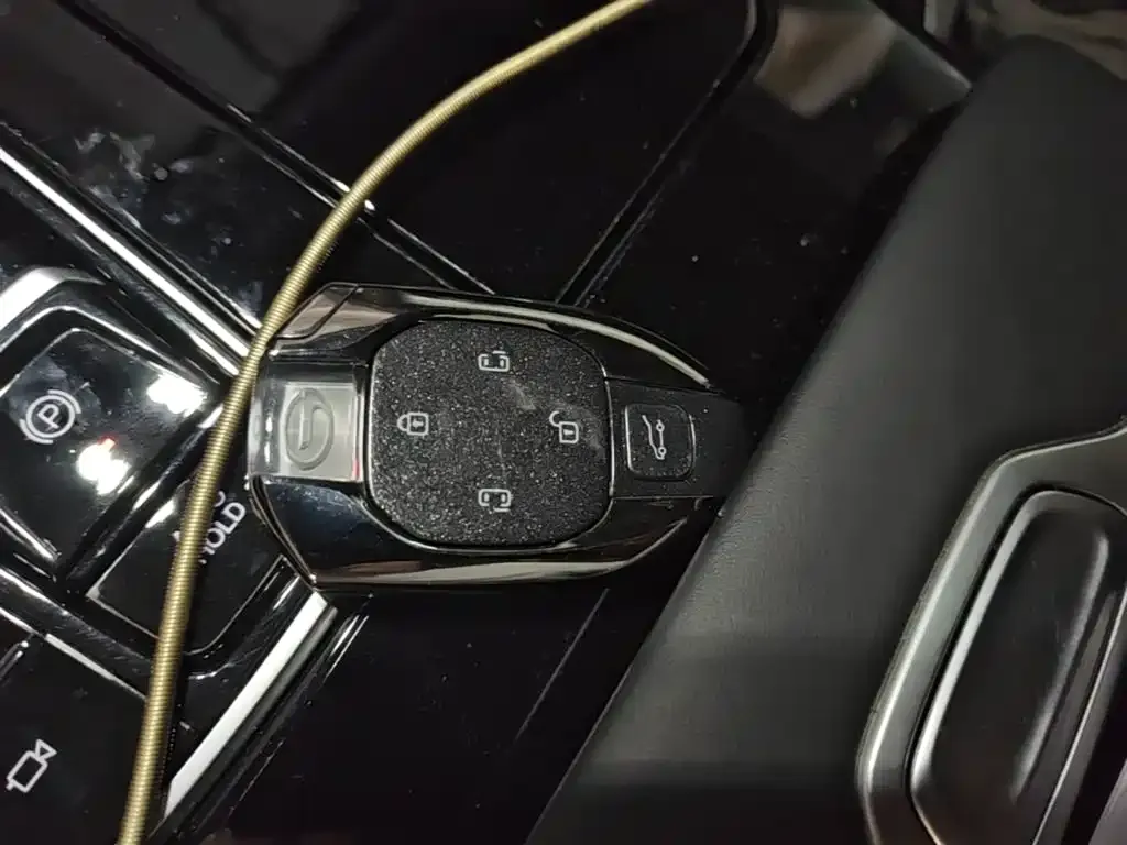 GAC Motor Trumpchi M8 — фото 10
