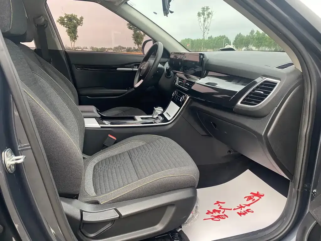Kia Seltos 2023 из CN, фото 4