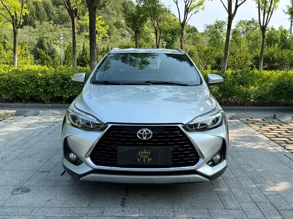 Toyota Yaris L — фото 9