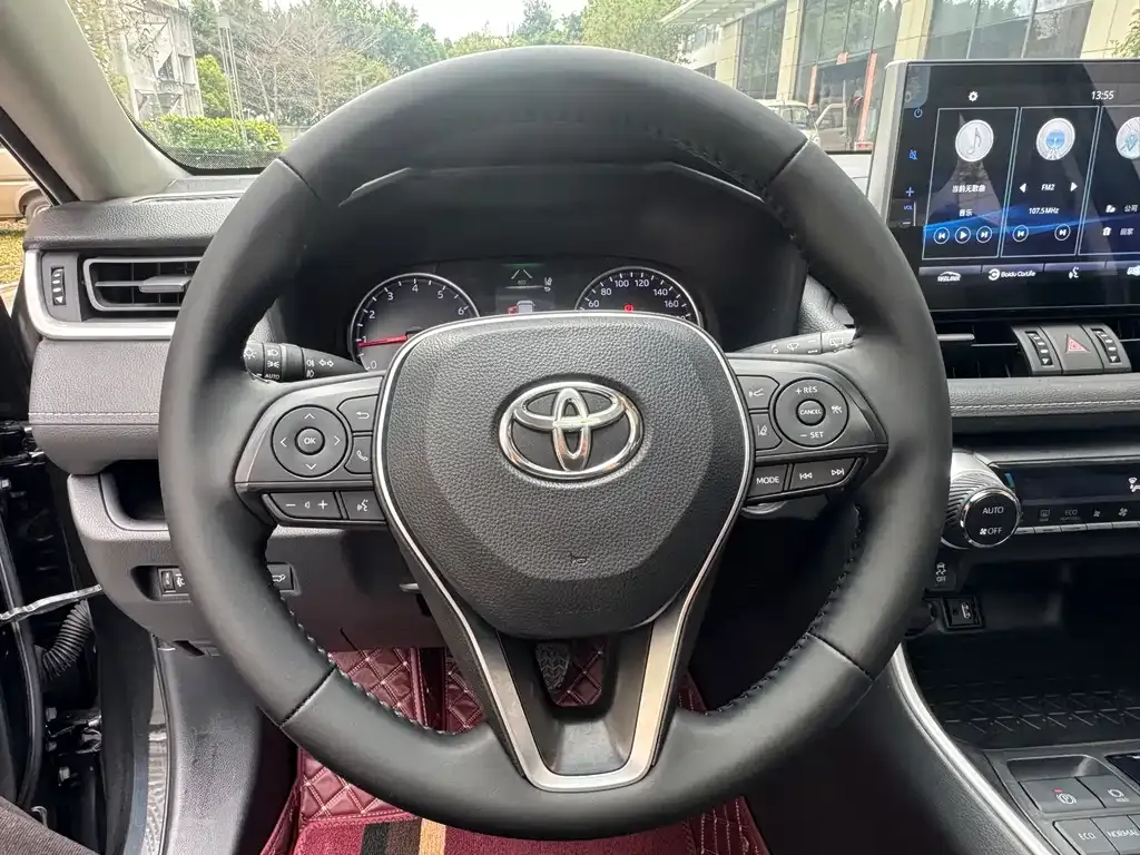 Toyota Wildlander — фото 10