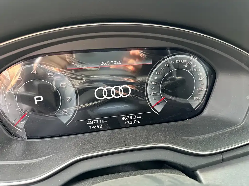 Audi Q5L — фото 10