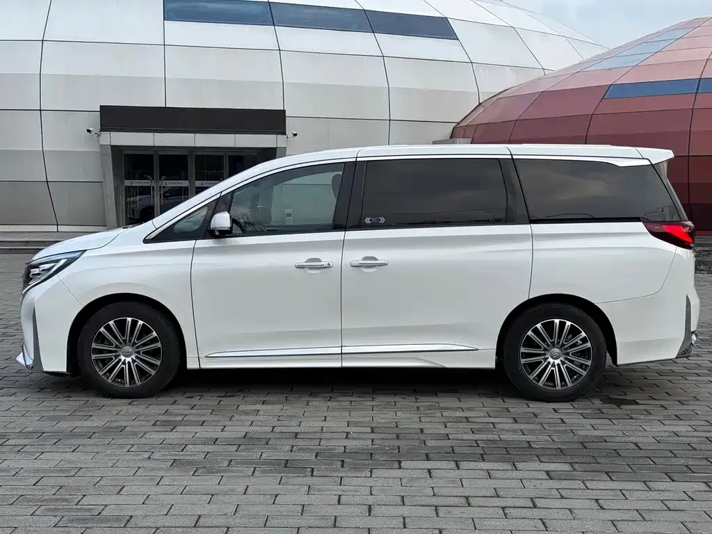 GAC Motor Trumpchi M8 — фото 4