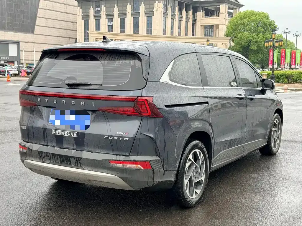 Hyundai Custo — фото 9
