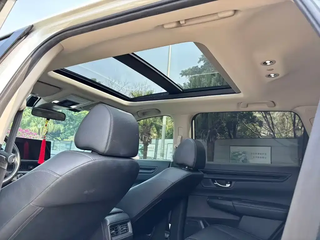 Honda CR-V 2024 из CN, фото 2