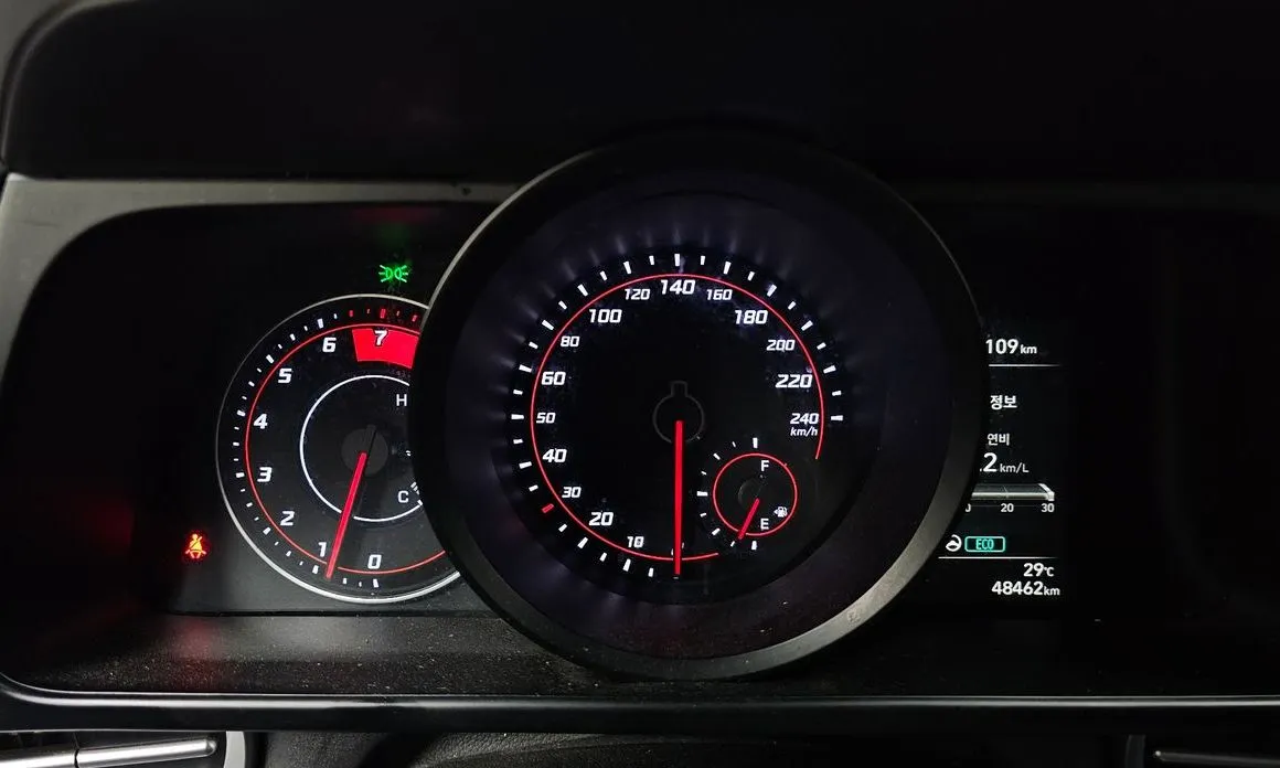 Hyundai AVANTE 2023 из KR, фото 4