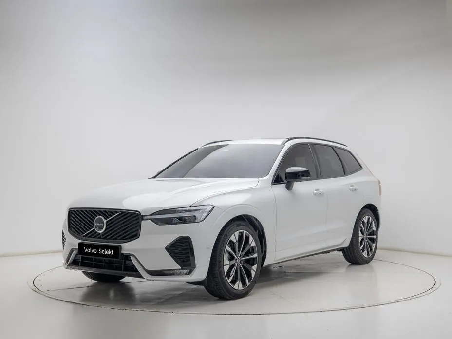 Volvo XC60 — фото 1
