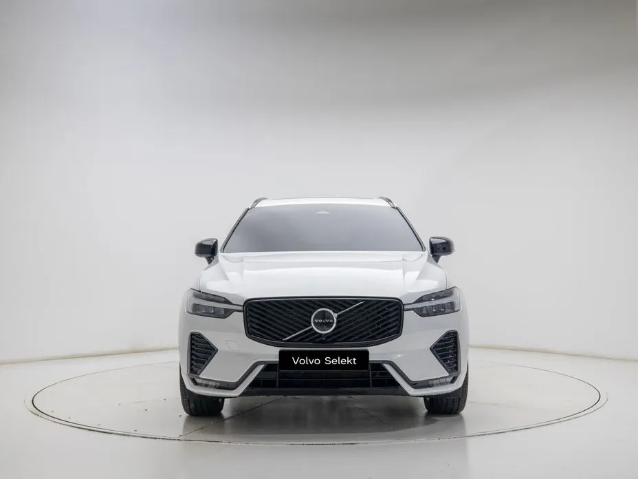 Volvo XC60 — фото 9