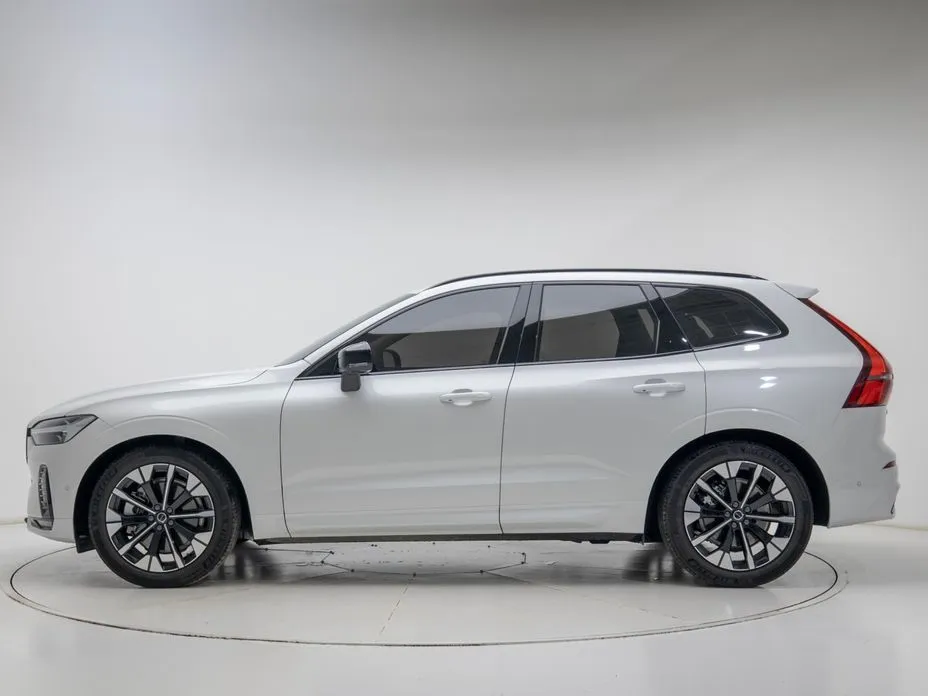 Volvo XC60 — фото 4