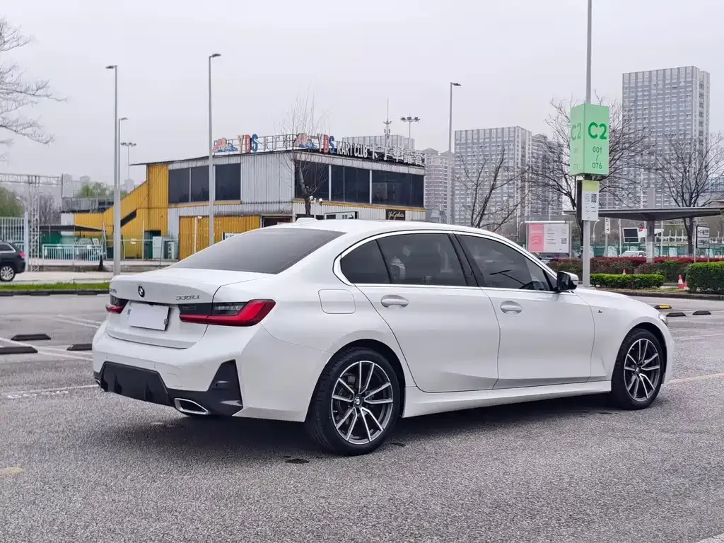 BMW 3 Series — фото 10