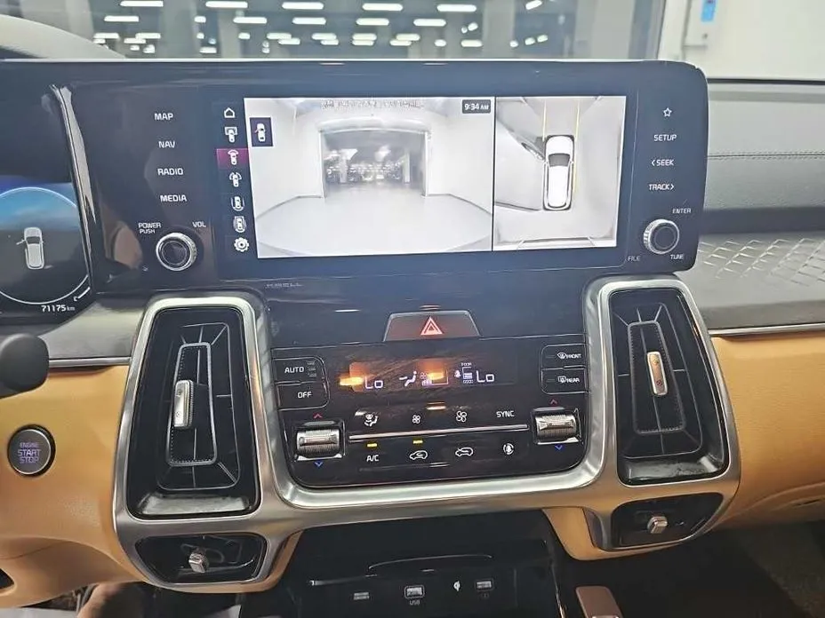 Kia Sorento — фото 9