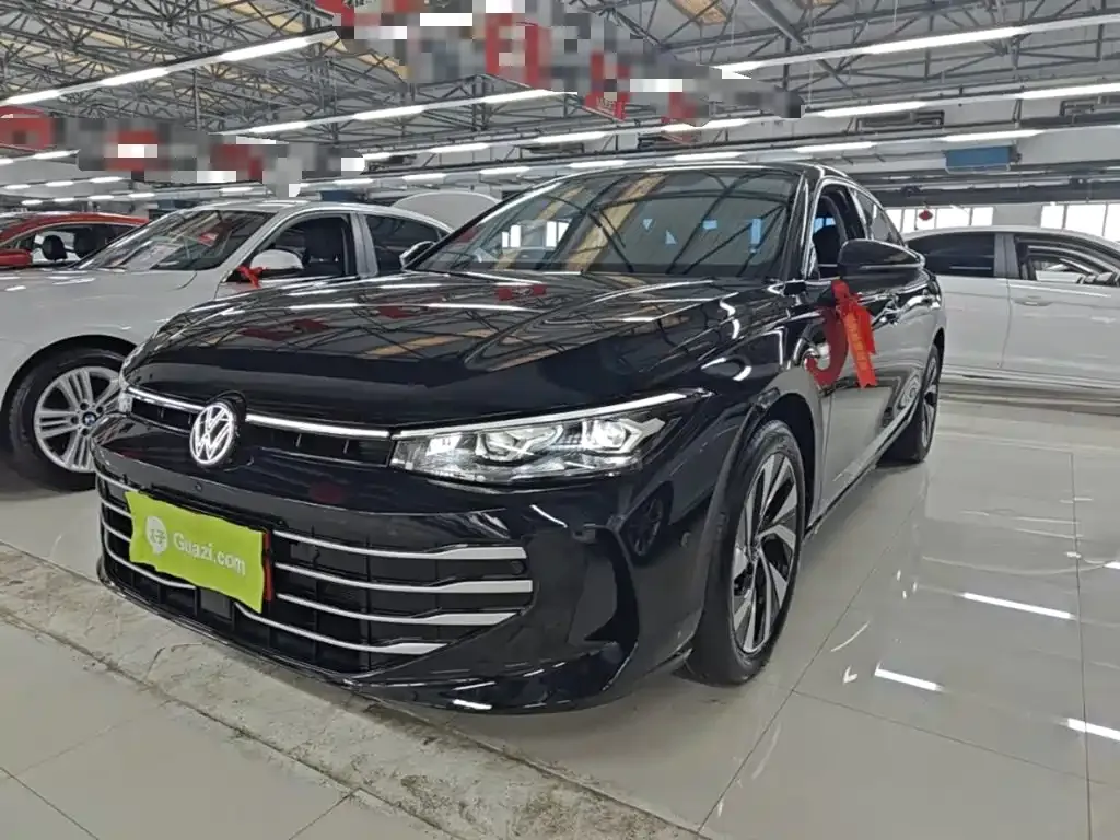 Volkswagen Passat — фото 1