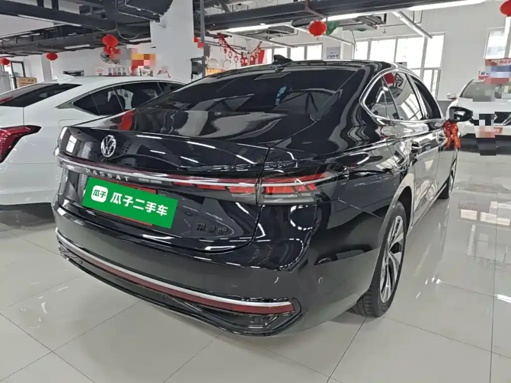 Volkswagen Passat — фото 9