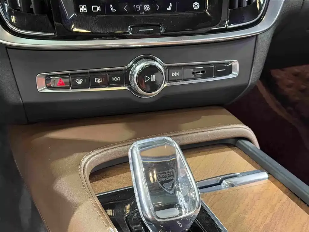 Volvo S90 — фото 2
