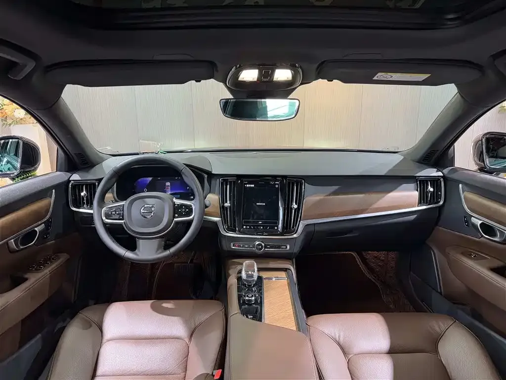 Volvo S90 — фото 10