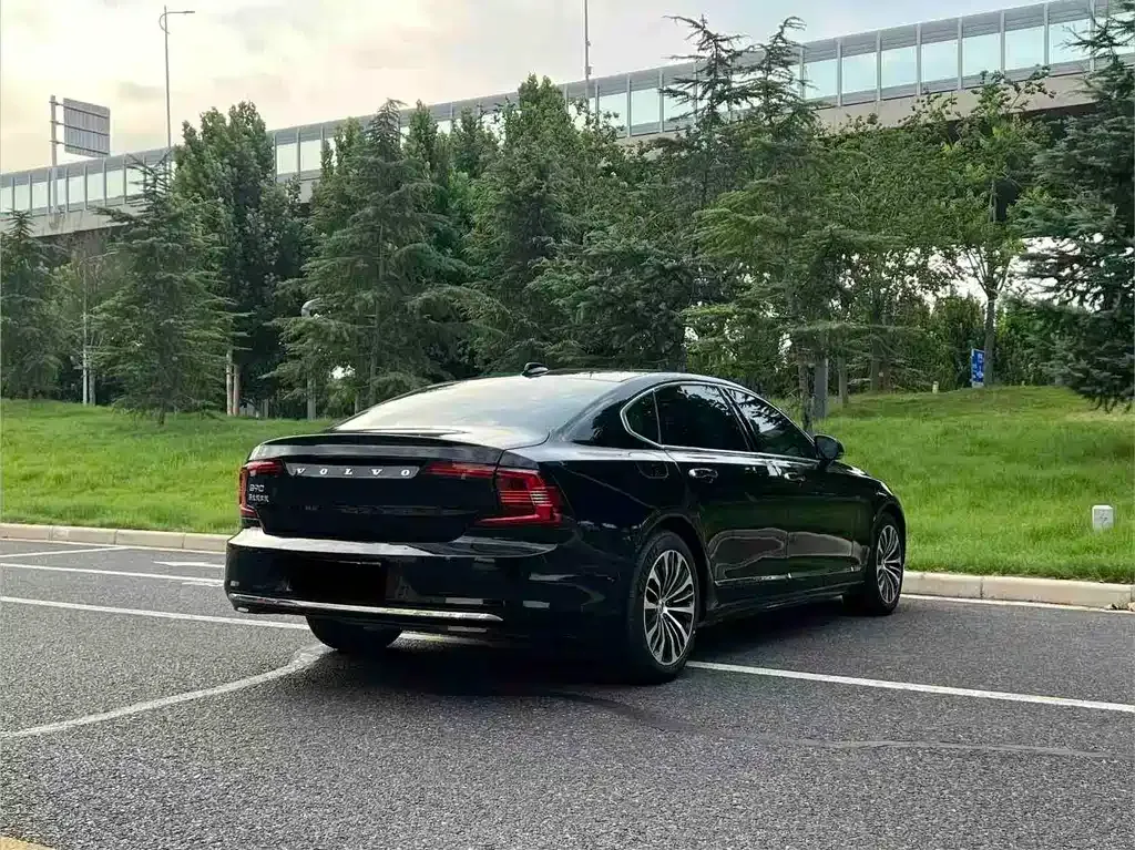 Volvo S90 — фото 5