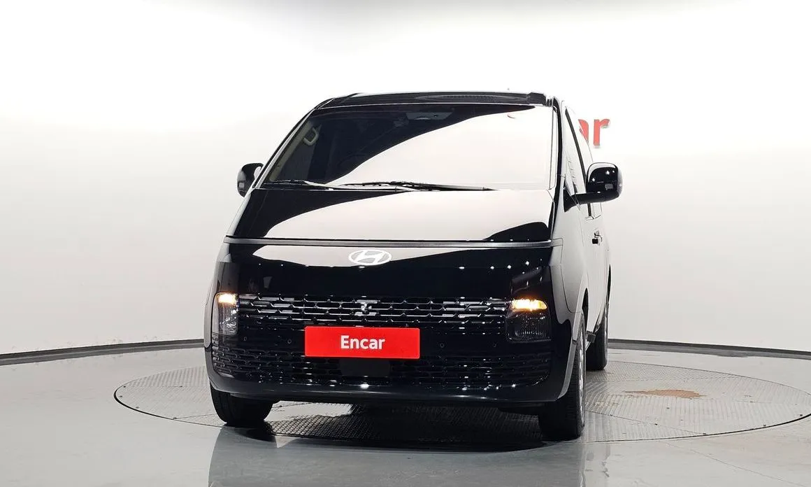 Hyundai Staria — фото 2