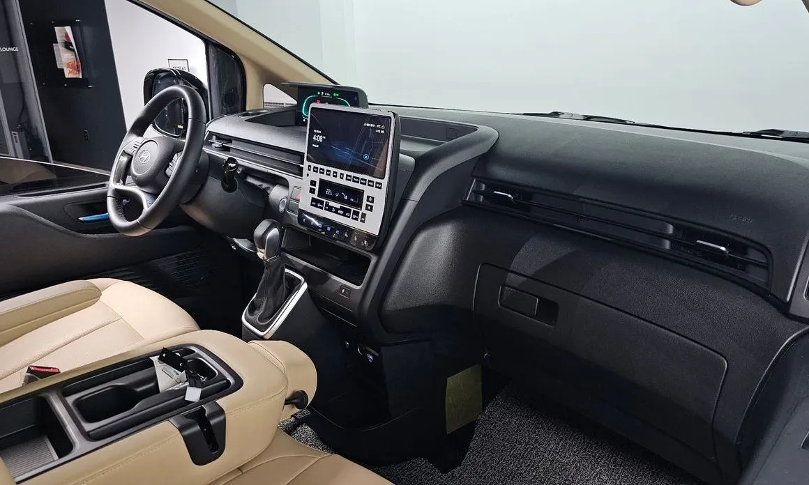 Hyundai Staria — фото 6