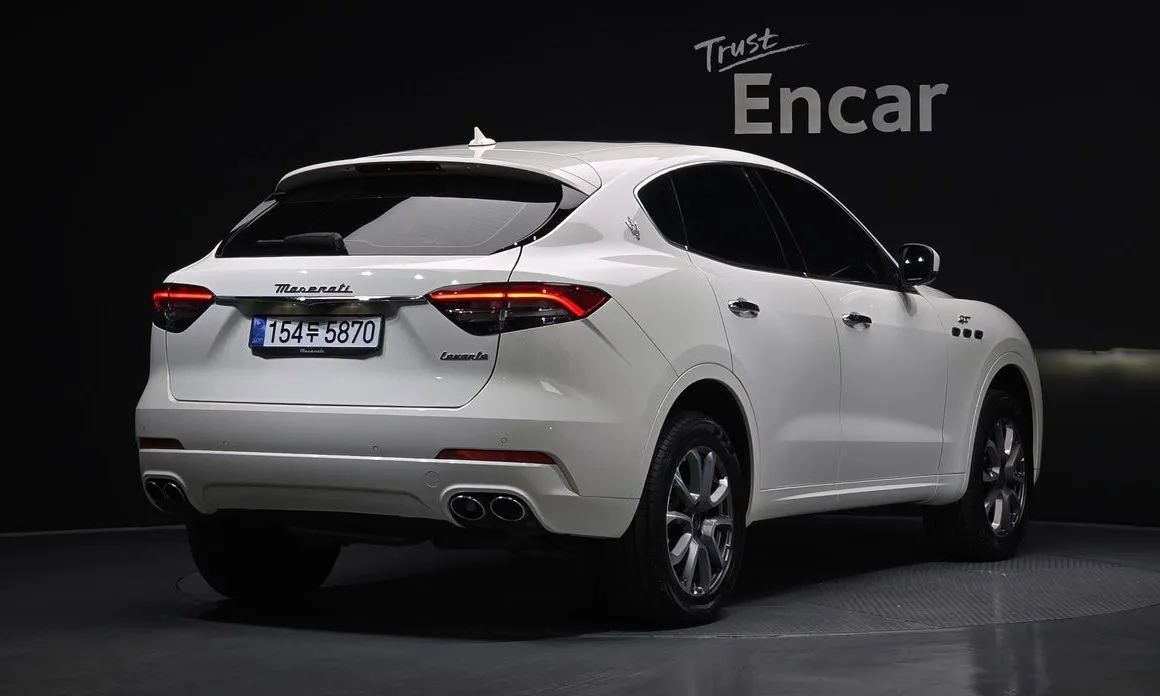 Maserati Levante — фото 9