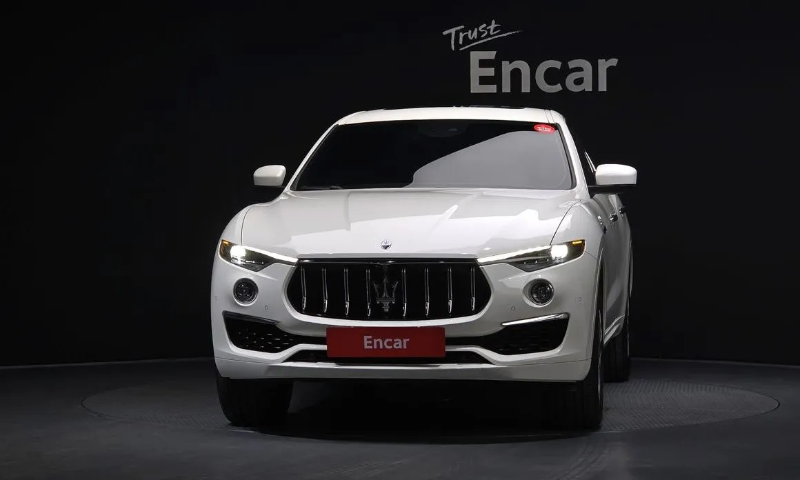 Maserati Levante — фото 2