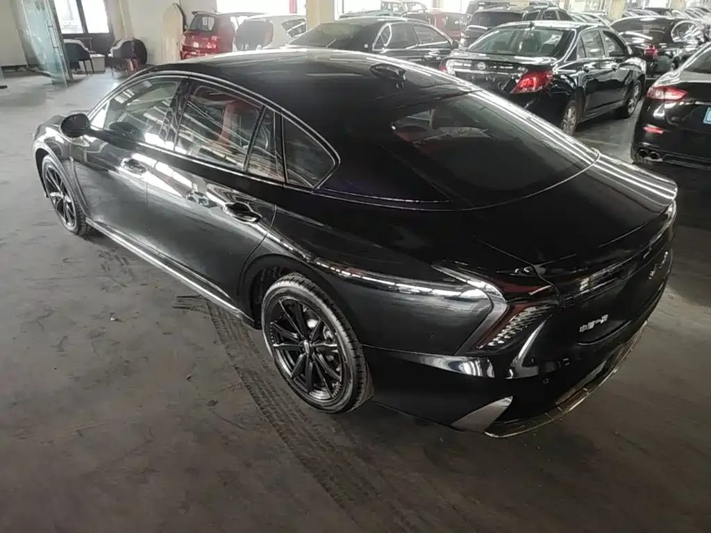 Hongqi H6 — фото 2