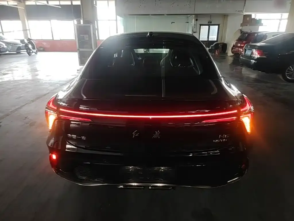 Hongqi H6 — фото 4