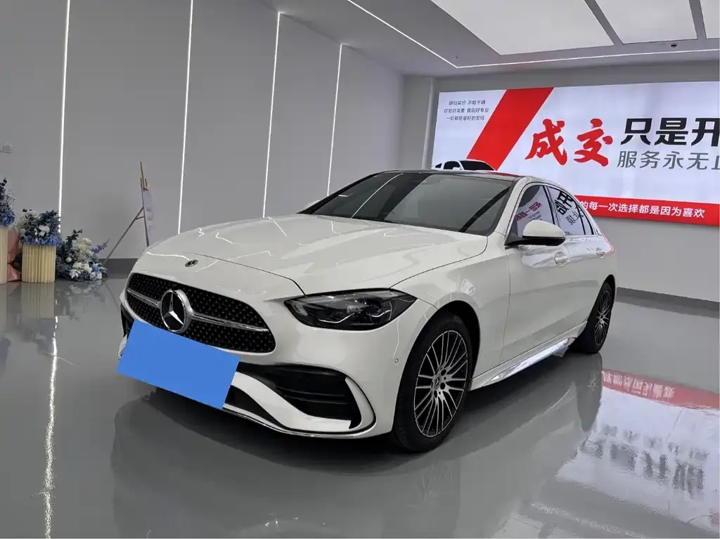 Mercedes-Benz C-Class — фото 1