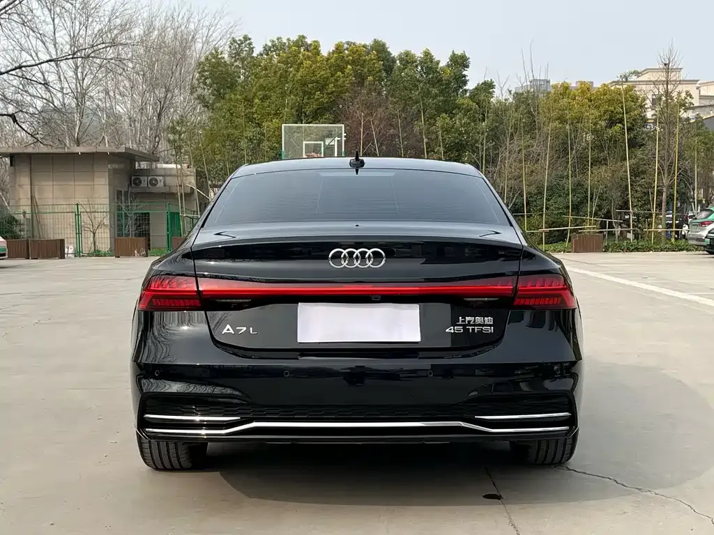 Audi A7L — фото 4
