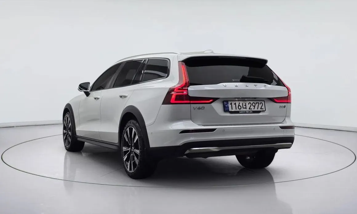Volvo V60 — фото 4
