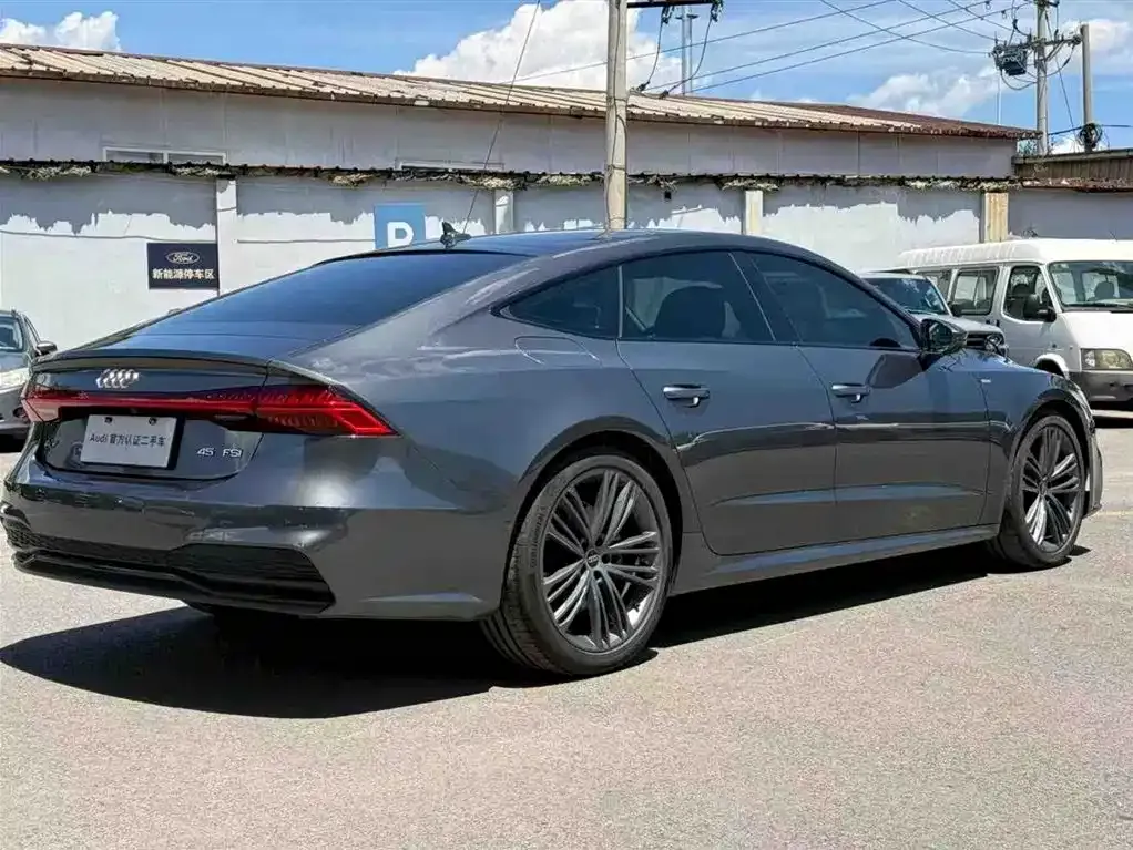 Audi A7 — фото 2