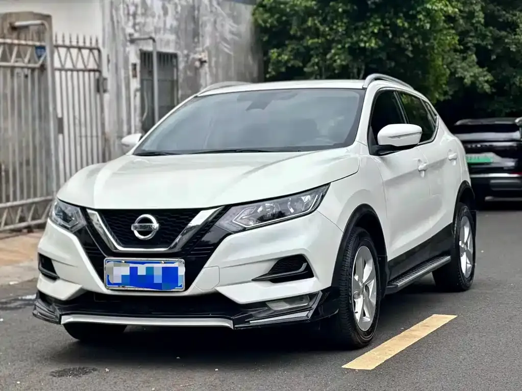 Nissan Qashqai — фото 4