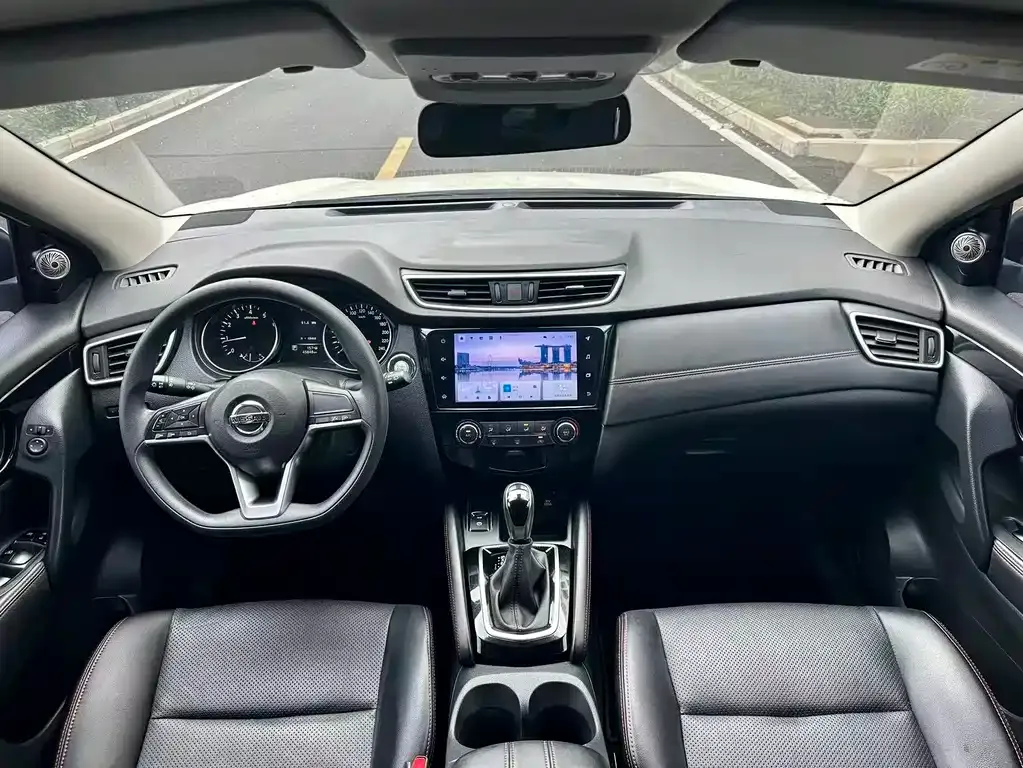 Nissan Qashqai — фото 2