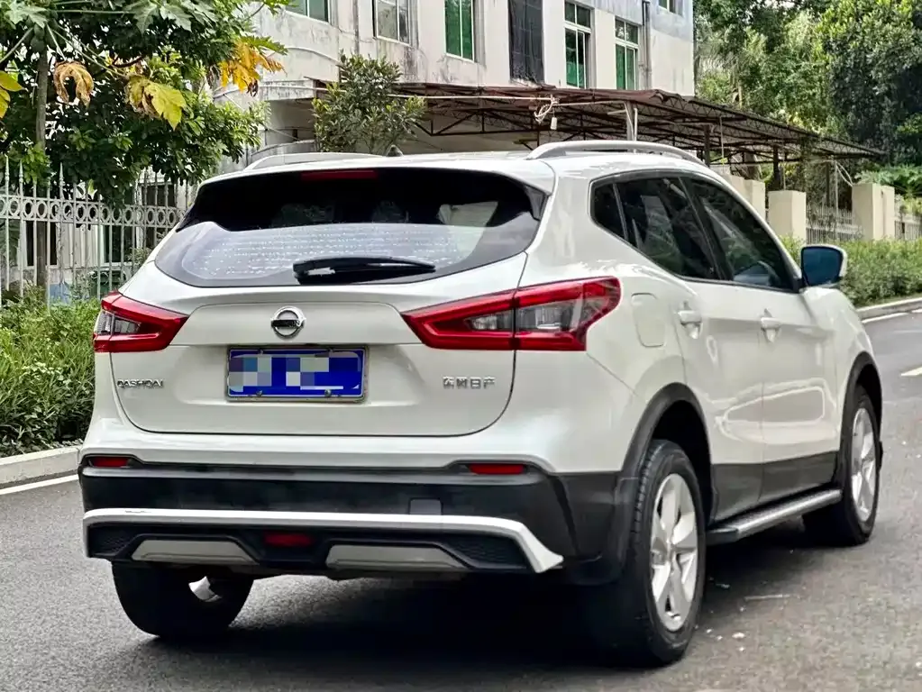 Nissan Qashqai — фото 9