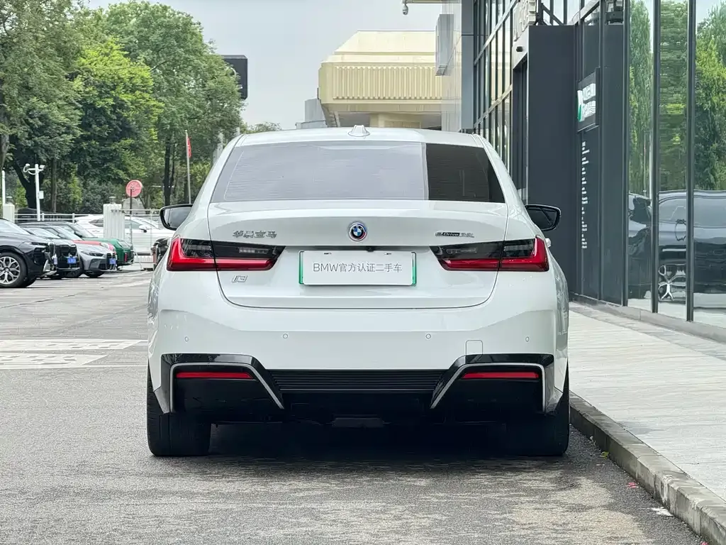 BMW i3 — фото 7