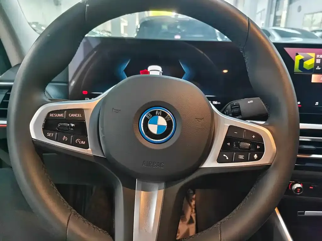 BMW i3 — фото 9