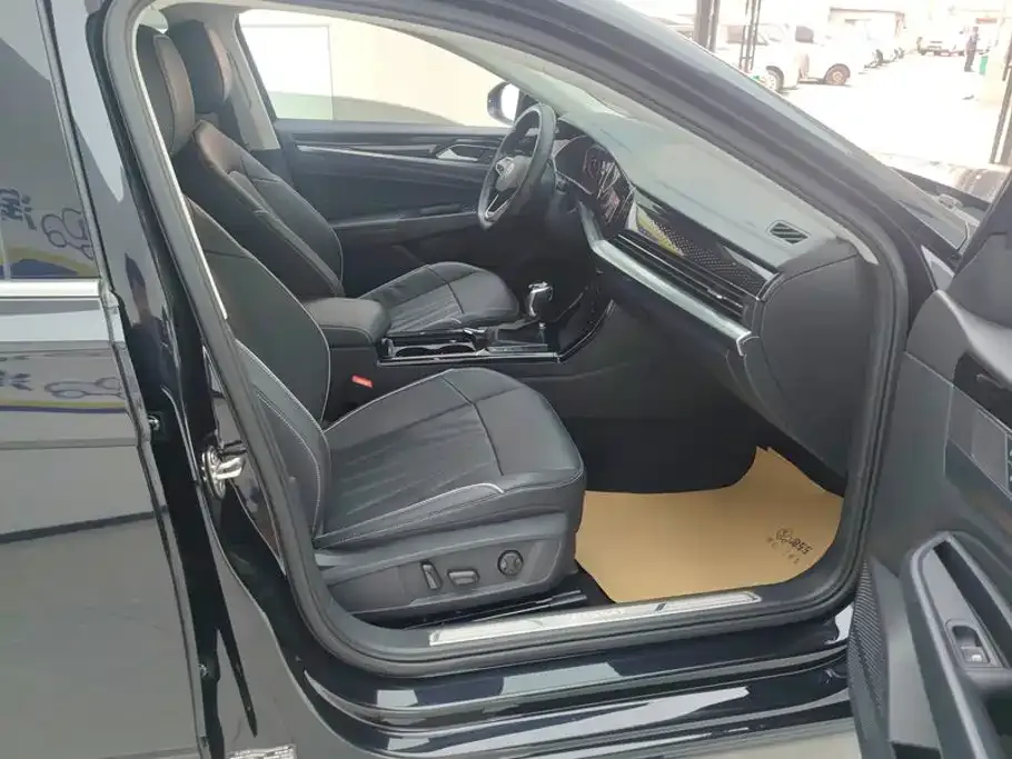 Volkswagen Passat — фото 4