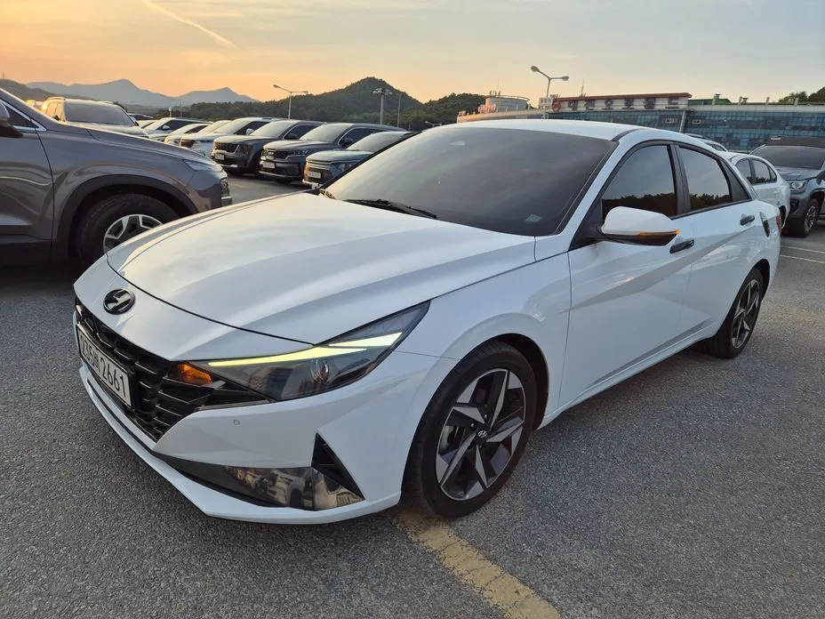 Hyundai AVANTE — фото 9