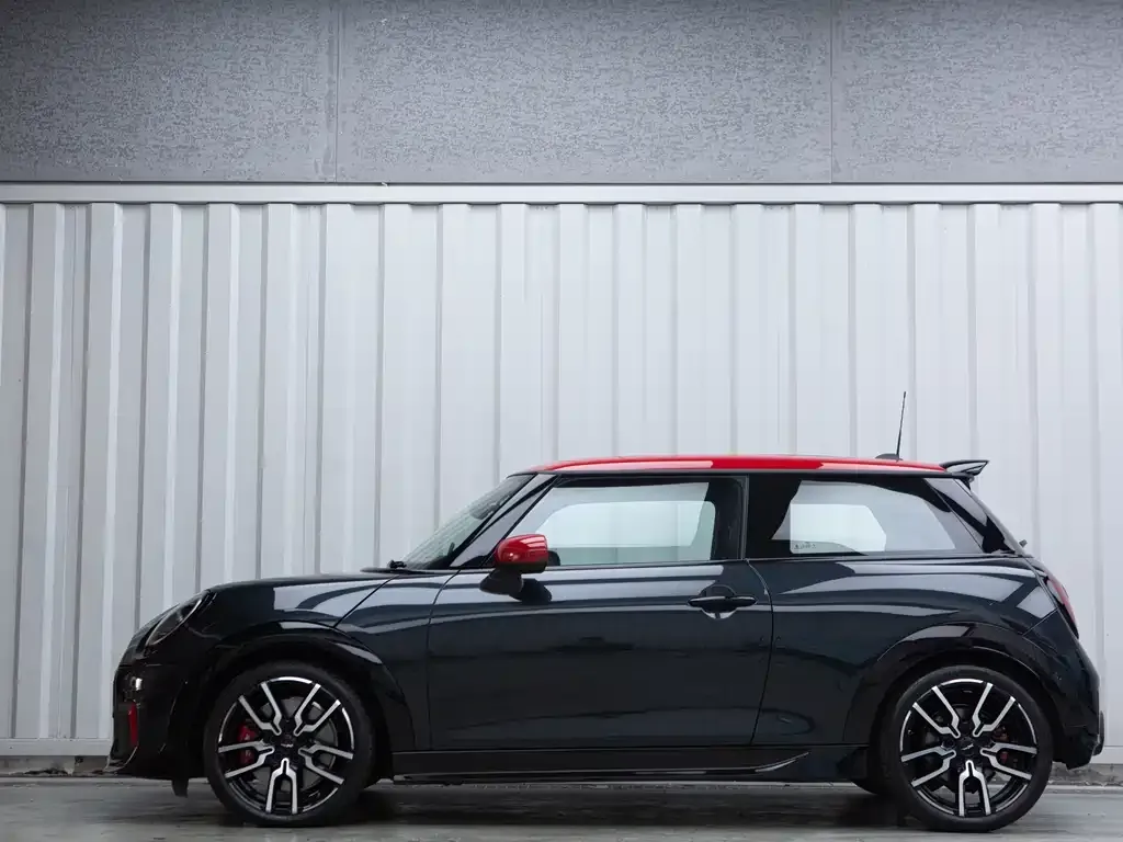 MINI JCW (John Cooper Works) — фото 6